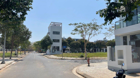 SỞ HỮU LÔ ĐẤT NẰM NGAY MẶT TIỀN LÃ XUÂN OAI (QUẬN 9) - GIÁ TỐT 29TR/M2 - CÓ SỔ SẴN