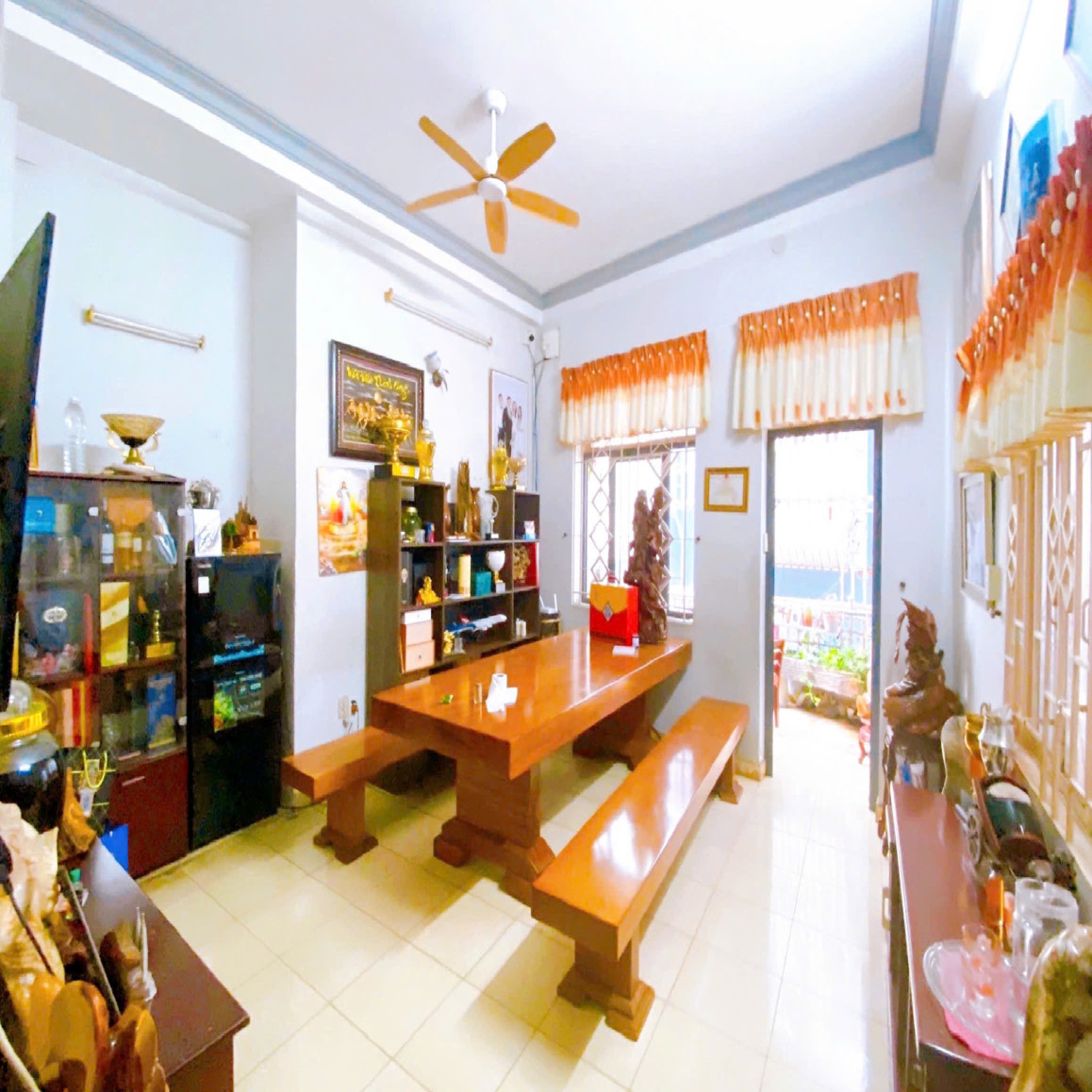 Bán nhà hẻm Lạc Long Quân, Quận Tân Bình, 4.6 x 13.9 m, Giá 7.1 tỷ