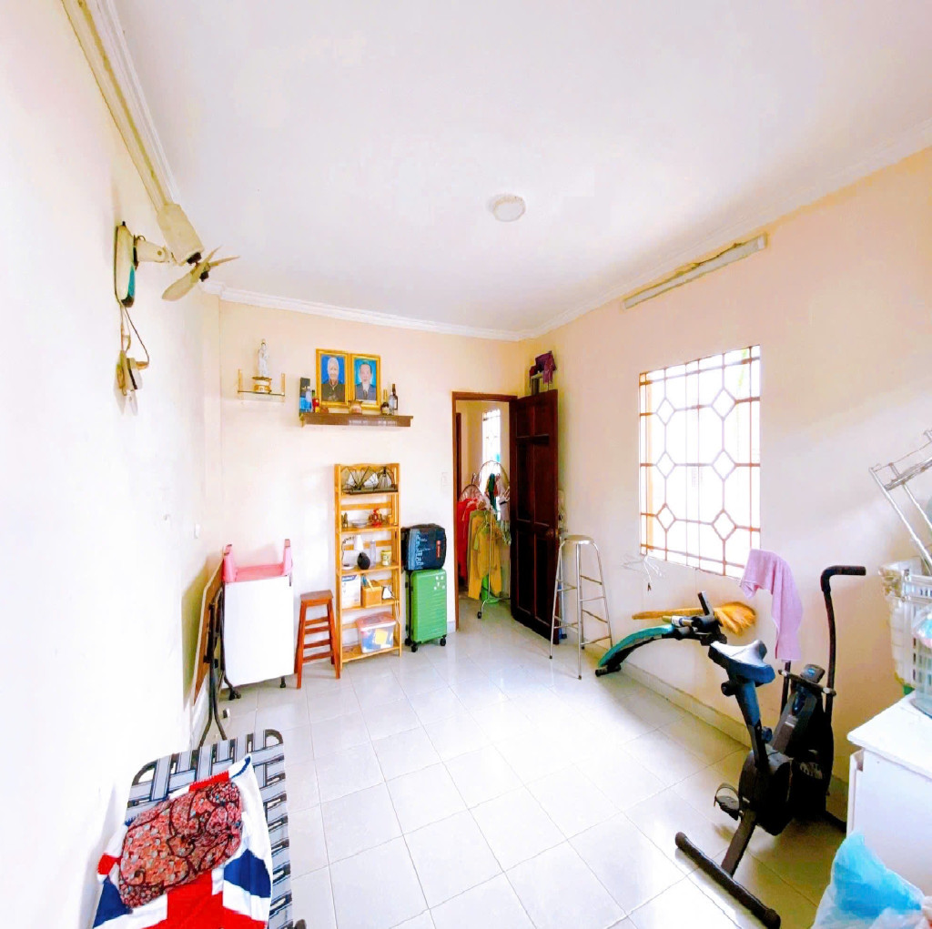 Bán nhà trung tâm Quận Tân Bình, hẻm rộng Lạc Long Quân, 3.5 x 12.5 m, Giá 6.65 tỷ