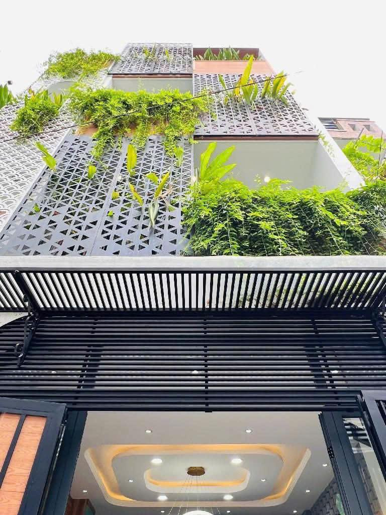 --Bán nhà hẻm 730 Lạc Long Quân, phường 9, Tân Bình; (4*10) - 6,3 tỷ