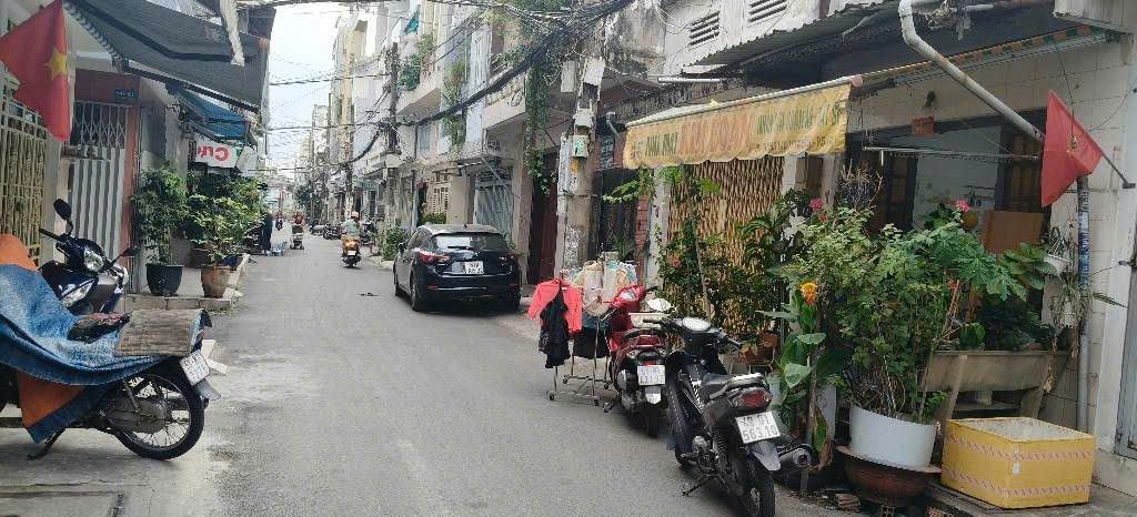 NHÀ ĐẸP 4 TẦNG – LẠC LONG QUÂN – GIÁ TỐT – 4PN 4WC – GẦN ĐẦM SEN