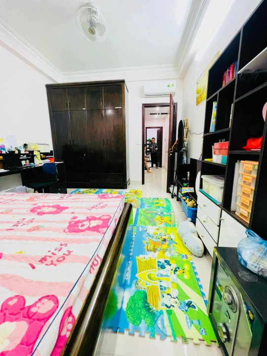 8,8 tỷ dân xây Ô TÔ ĐỖ CỔNG Lạc Long Quân