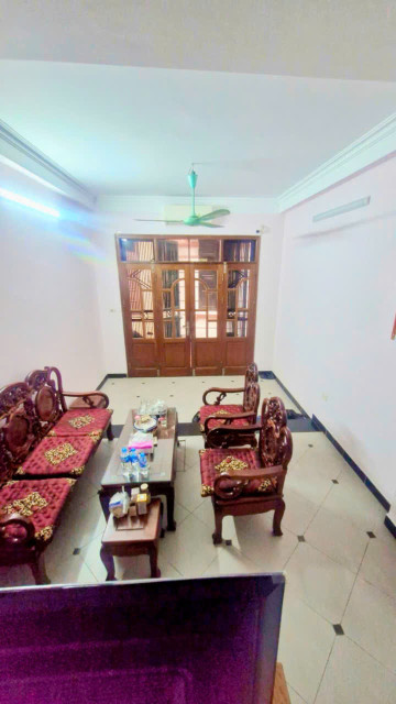 BÁN NHÀ LẠC LONG QUÂN – 40M² x 4 TẦNG – DÂN XÂY - CÁCH HỒ TÂY 150M – GIÁ CHỈ 8.7 TỶ