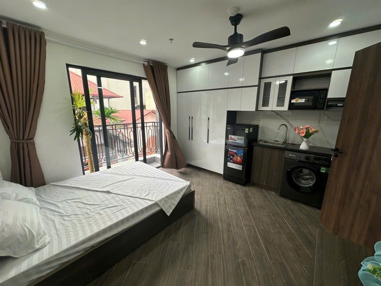 BÁN NHÀ LẠC LONG QUÂN, 35M X 6 TẦNG X MT4M, DÂN XÂY, NGÕ Ô TÔ TRÁNH, 2 THOÁNG - 9.5 TỶ