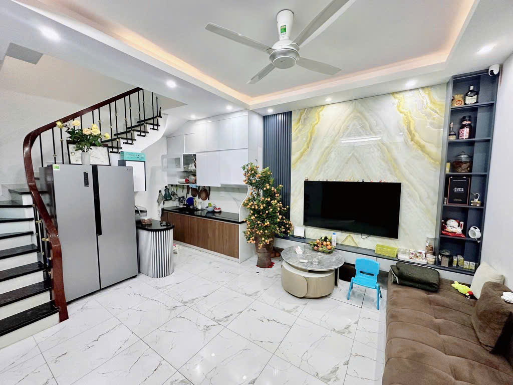 BÁN NHÀ LẠC LONG QUÂN, TÂY HỒ, 35M X 5 TẦNG X MT5M – FULL NỘI THẤT TIỀN TỶ – GIÁ 8.65 TỶ