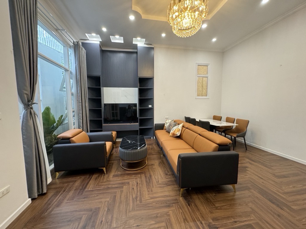HIẾM – NHÀ PHÂN LÔ VIP PHỐ LẠC TRUNG – GARA 2 OTO – NHÀ ĐẸP– 6 TẦNG XỊN XÒ – GẦN TIME CITY