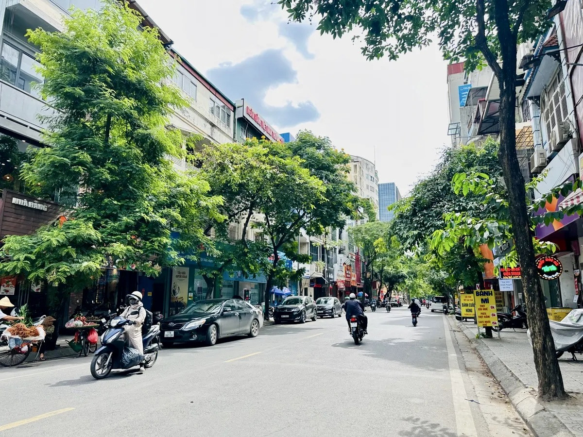 🏫 Siêu Phẩm nhà phố Lạc Trung - Thanh Nhàn, Gara 2 ô tô, ngõ nông, 75m², 6 tầng, MT 5.8m