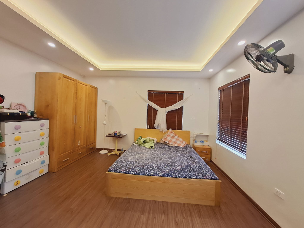 Bán nhà số 289 Lacasta- KĐT Văn Phú Lô góc- Kinh doanh DT 73m2- 5 tầng MT 5.5m giá 22.9 tỷ