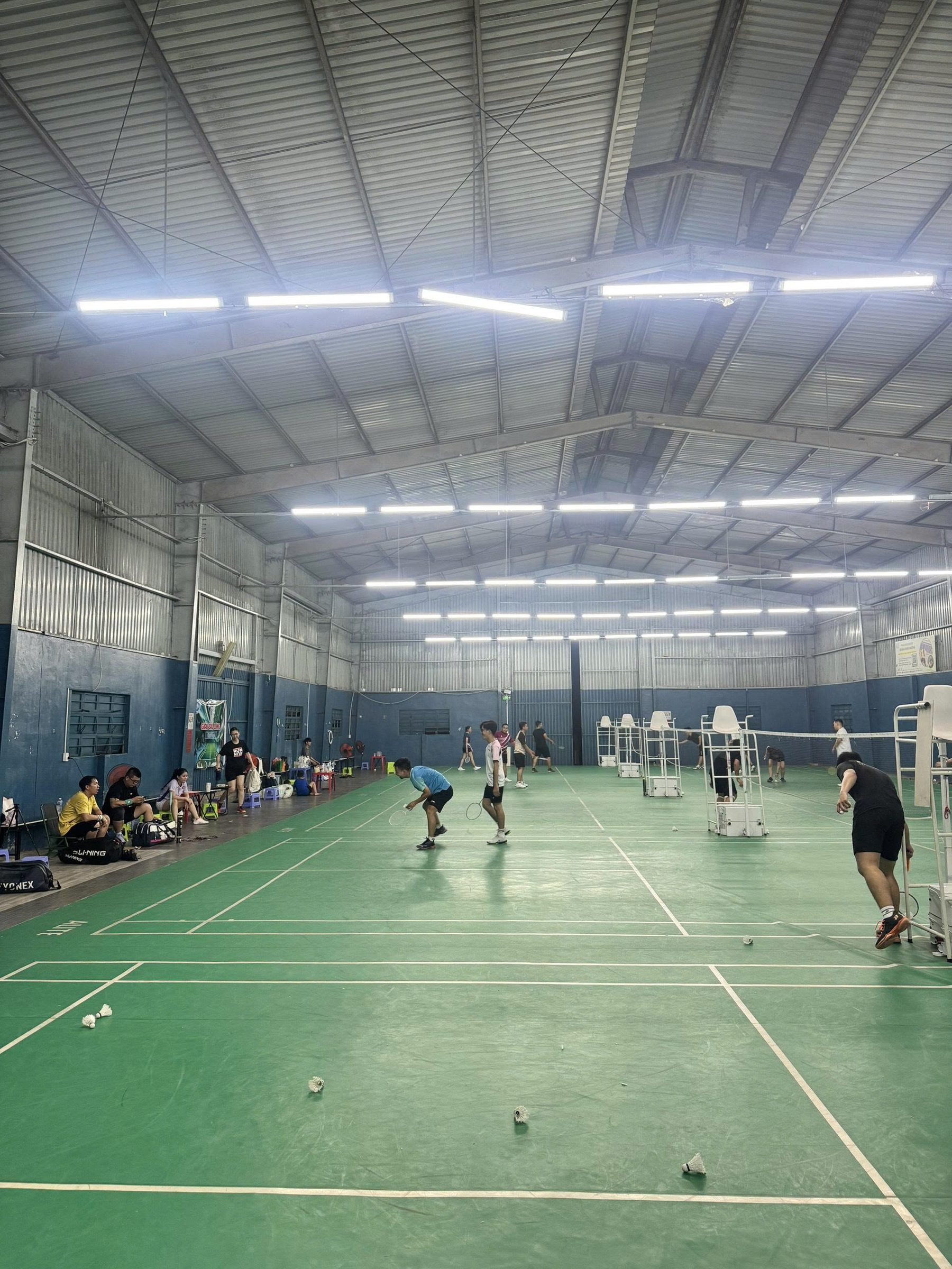 Mình cần sang nhượng lại toàn bộ cụm sân cầu lông tại khu vực Lái Thiêu Thuận An
