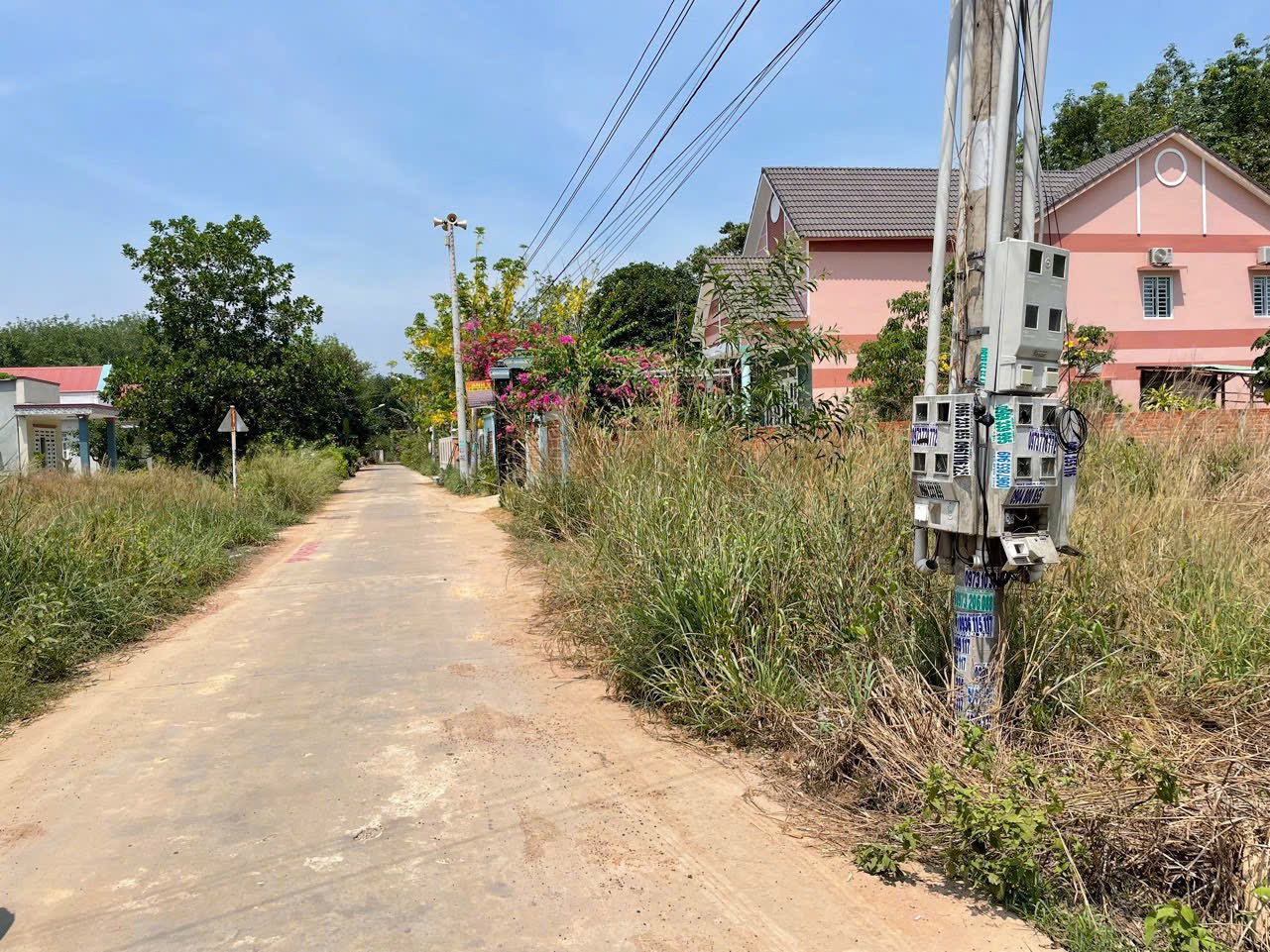 Chủ cần bán gấp lô đất đẹp TT .Lai Uyên Bàu Bàng củ.Giá Đầu Tư