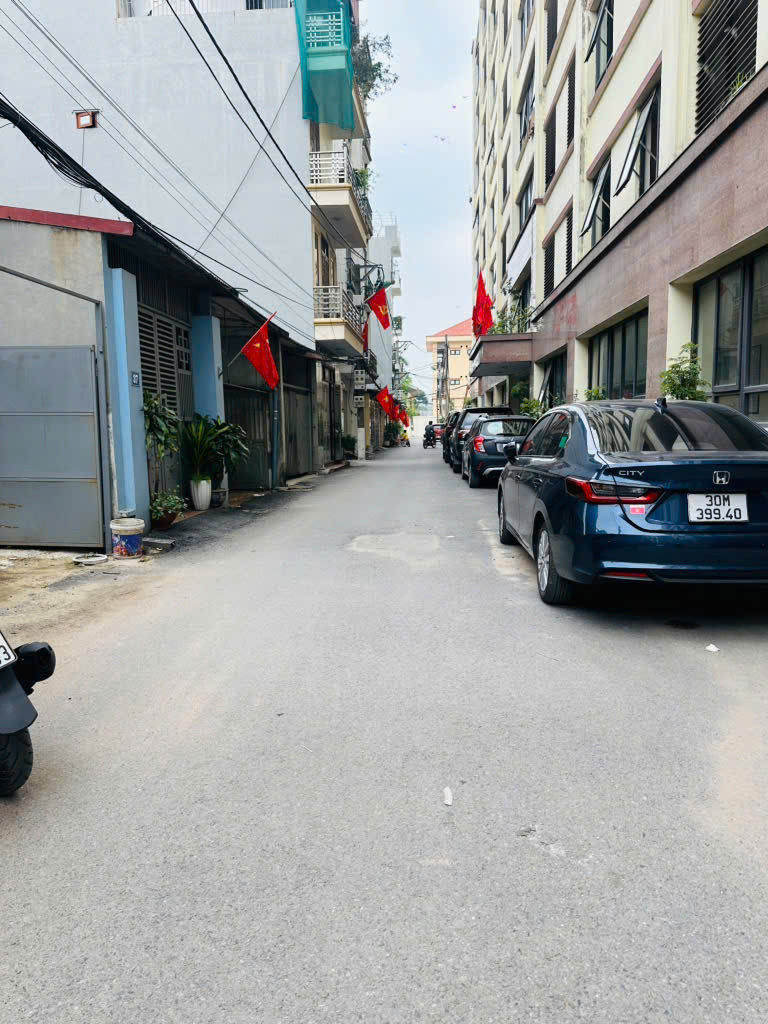 BÁN NHÀ LAI XÁ - ĐH Công Nghiệp - PHÂN LÔ - Ô TÔ TRÁNH- hàng xóm Lideco - 82m2 nhỉnh 9 TỶ