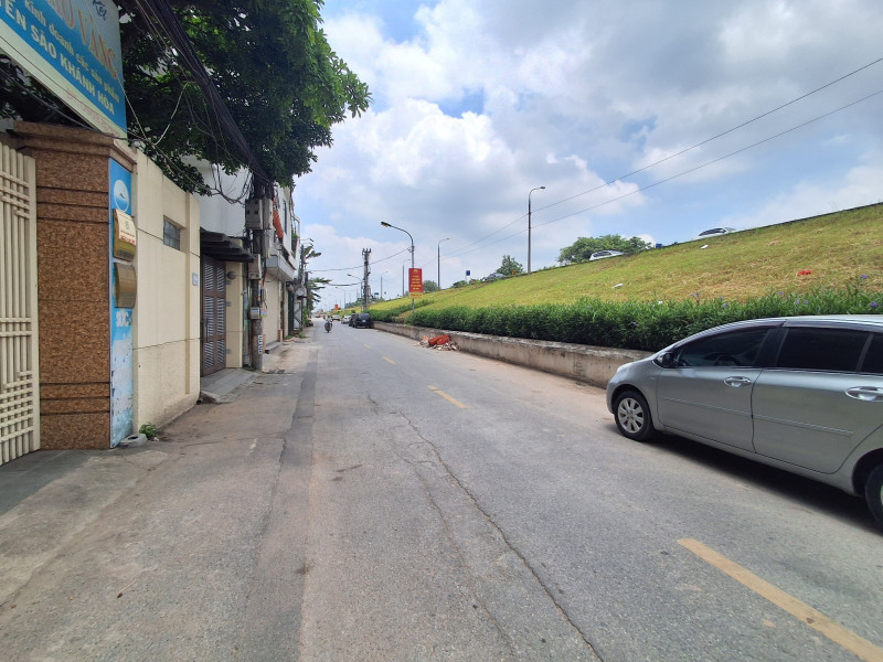 Bán nhà mặt phố Lâm Du (Long Biên) 52.2m, 7 tầng, mt 4.5m, giá 16,5 tỷ