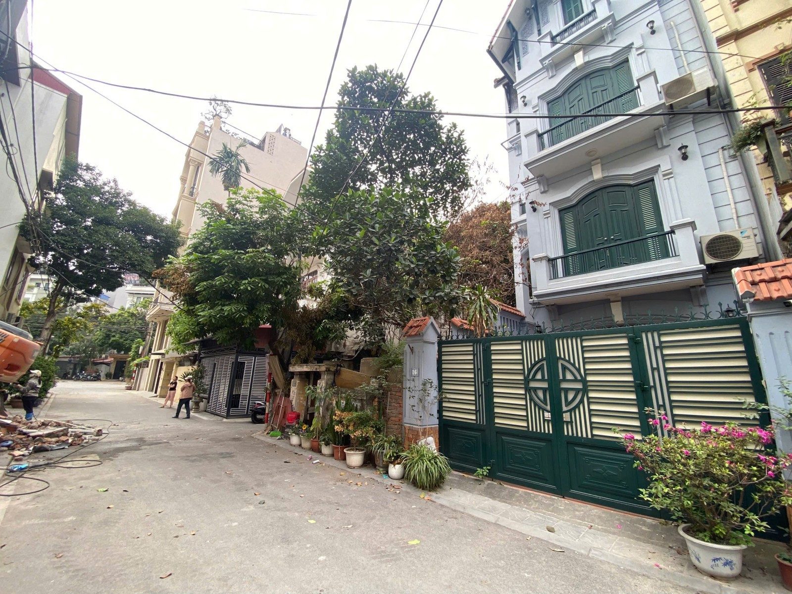 Bán nhà Hoàng Như Tiếp - Lâm Hạ 90m² full thổ cư ngang 5.6m giá 33.5 tỷ tại Đường Lâm Hạ Phường Bồ Đề (MUA/BÁN BĐS nhắn tin Zalo 0862299066)