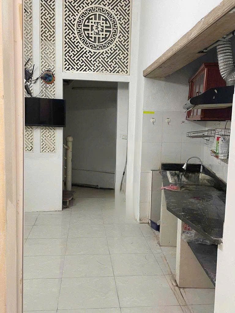CHO THUÊ NHÀ ngõ 105 Láng Hạ, Quận Đống Đa, DT 35x2T-giá 8,7tr/1tháng