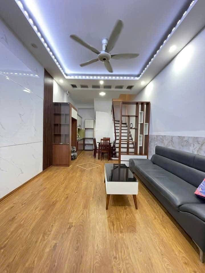 Bán nhà phố Láng Hạ, Quận Ba Đình, 38m2 chỉ 6.8 tỷ