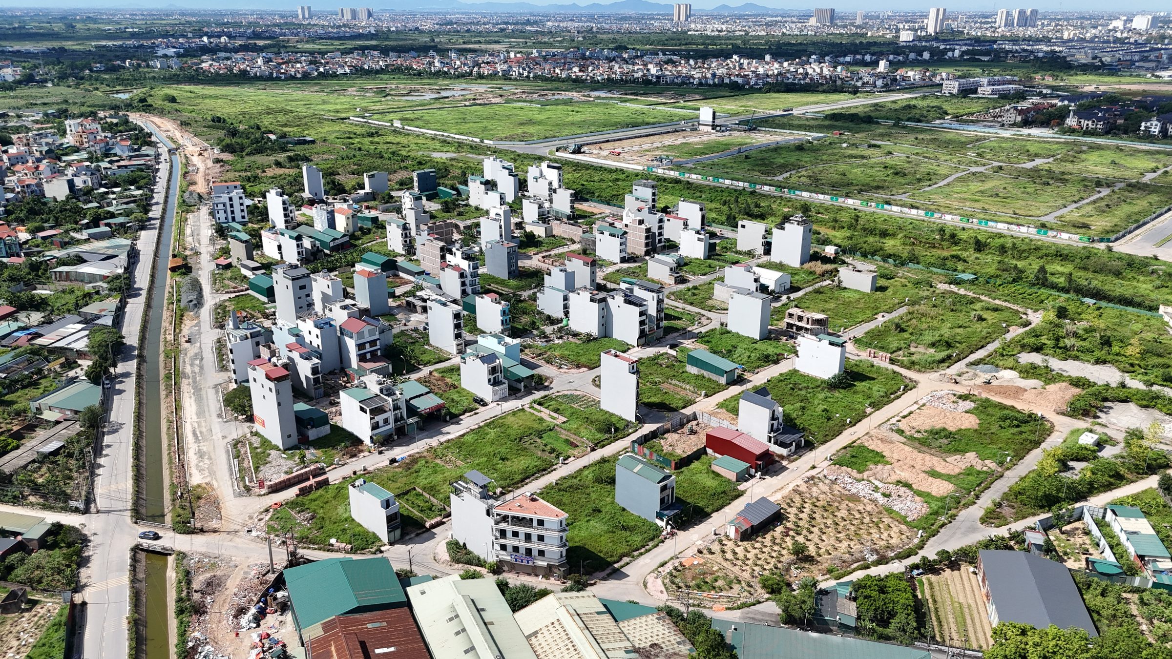 Bán 55m2 đất dịch vụ xã Song Phương - Ngay đường LK 08 - KĐT Bắc An khánh Mailand - SOS
