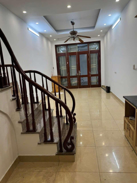 Bán nhà phân lô, ô tô, dân xây P.Láng Thượng, Đống Đa, 42m2, 5T, chỉ 12.2 tỷ