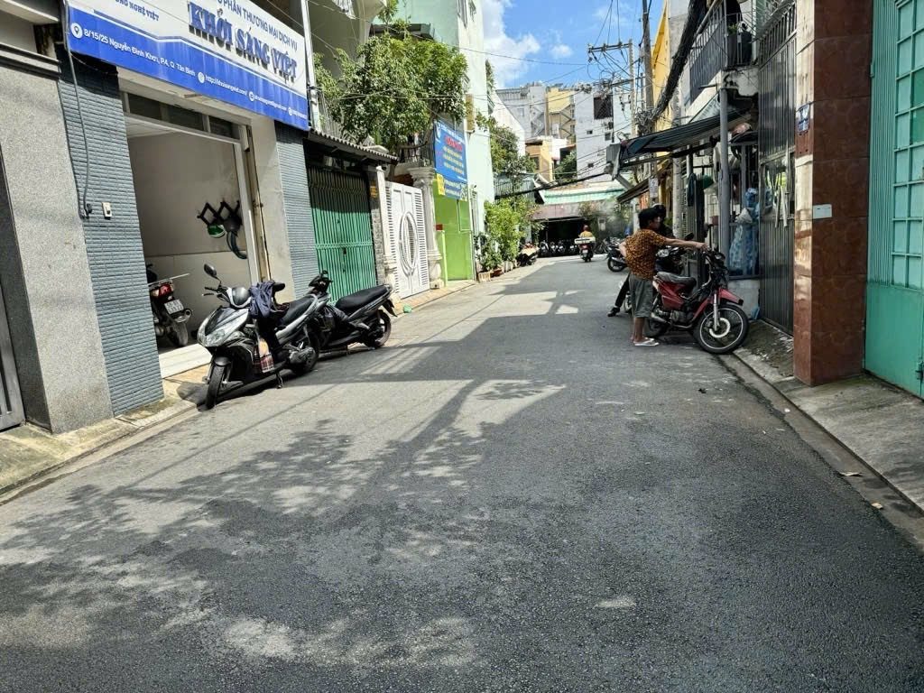 HÀNG VIP LÊ BÌNH - ĐƯỜNG 8M - HOÀNG VIỆT - TÂN BÌNH - GIÁ HƠN 23 TỶ