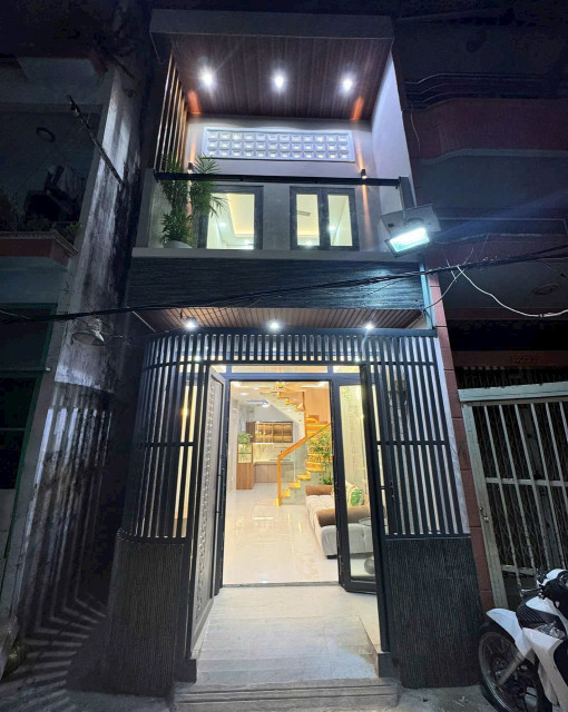 Bán nhà Lê Đại Hành Q11, giá 4 tỷ TL, SHR, gần nhiều tiện ích LH 0902958672