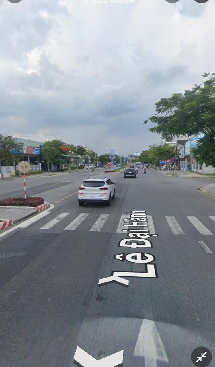 Chính chủ hạ giá bán 200m đất lô góc hai mặt tiền Lê Đại Hành, ngang 9m, được xây cao tầng