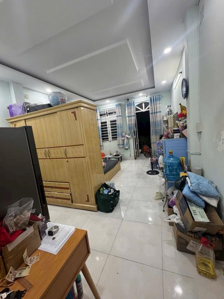 Siêu phẩm nhà 4 Tầng - 72m2 khu vực Tên Lửa - AEON Bình Tân - Vành Đai Trong - Chỉ 6.x Tỏi nhỉnh
DT 4 x 18 với DT sàn lên đến 250m2
