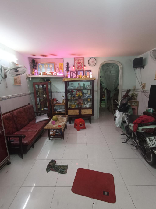 Bán nhà Lê Đình Cẩn, gần khu Tên Lửa, Bình Tân, 38m² - 4.1x9 - 2 tầng, chỉ hơn 2 tỷ,