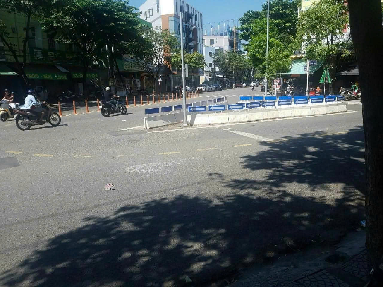 BÁN NHÀ 3 TẦNG MT KINH DOANH SẦM UẤT NGÃ TƯ LÊ ĐÌNH LÝ & NGUYỄN HOÀNG TT HẢI CHÂU ĐÀ NẴNG.