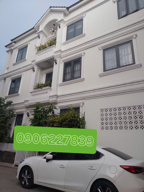 Bán nhà phố siêu đẹp cho người dẫn đầu gần bệnh viện Lê Văn Thịnh,P.Cát Lái,Thủ Đức giá chỉ 11,2 tỷ . LH mrs Vân 0906227839