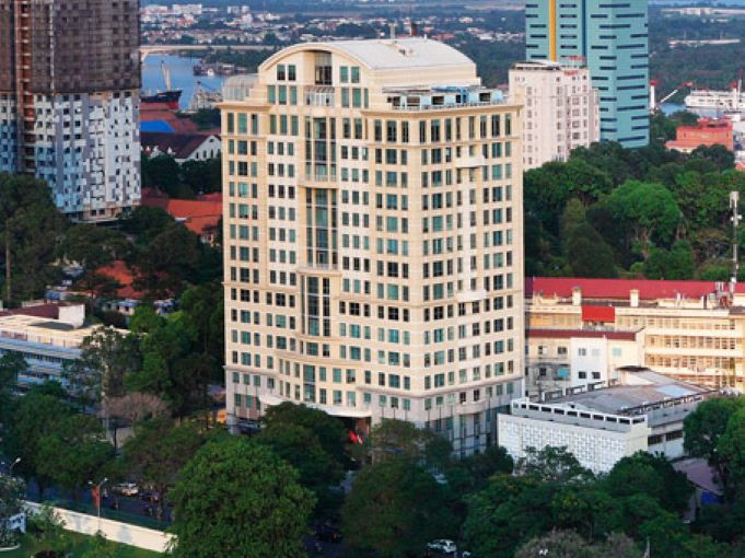 Không gian văn phòng được thiết kế chỉn chu đến từng chi tiết tại HQ Saigon Tower  dành cho 2 người.