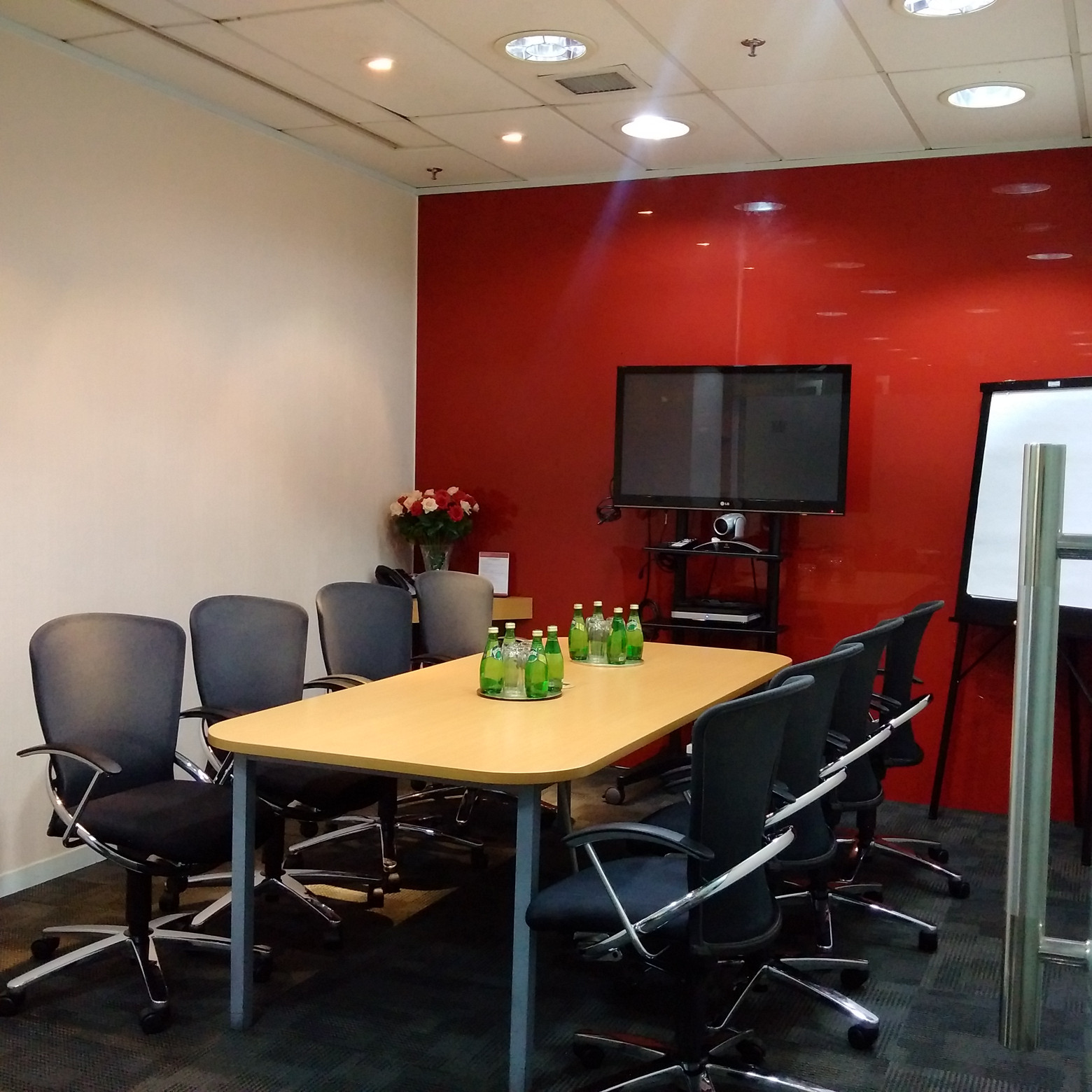 Không gian văn phòng riêng dành cho 4 người tại HQ Saigon Tower