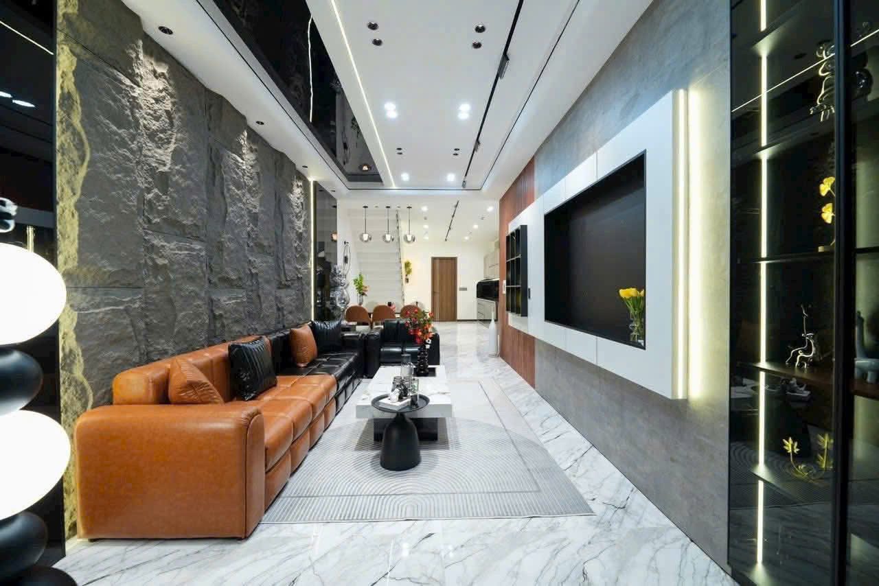 Cho Thuê Nhà 3 Tầng Kiệt Lê Duẩn, Chính Gián - Giá Tốt