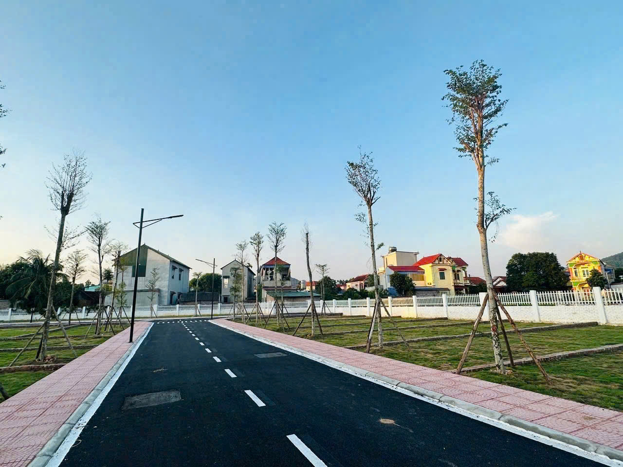 ĐẤT TRUNG TÂM XUÂN HÒA – CẠNH UBND – CÁCH HỒ ĐẠI LẢI 350M