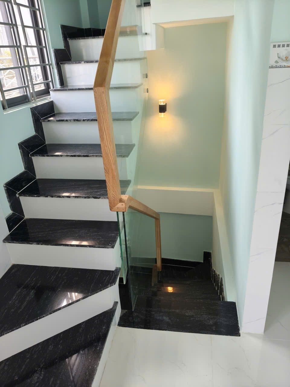Bán nhà mới 3 tầng đẹp. Lê Đức thọ giá tốt