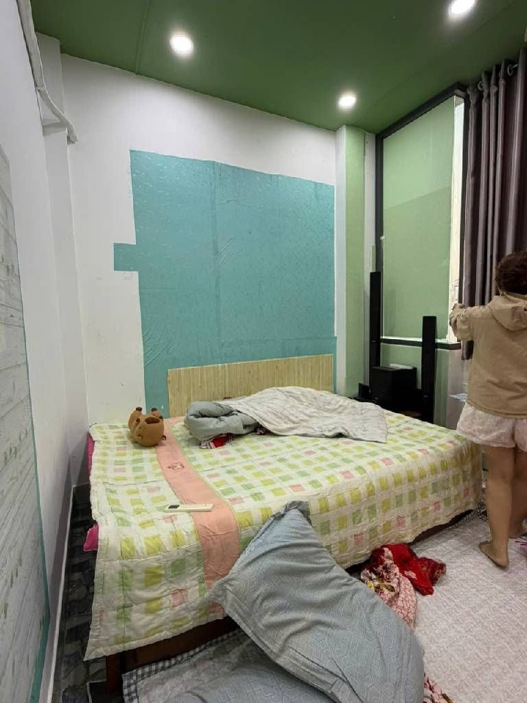 Gấp bán nhà gần chợ an nhơ, 3 tầng sổ hồng riêng