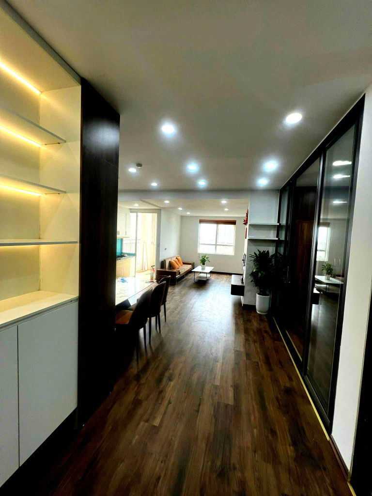 Bán gấp CH Chung cư FLC Landmark Tower Lê Đức Thọ, Mỹ Đình 124m2 – 3PN. 6.8 tỷ .