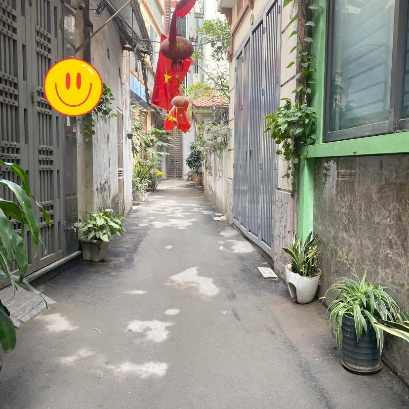Gần ngay Hồ Tùng Mậu, CCMN 43m, thang máy, 12 phòng, quanh 11 tỷ