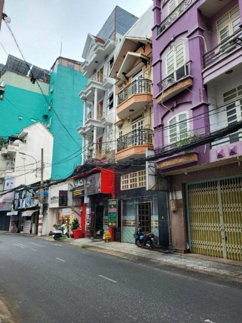 BÁN NHÀ MẶT TIỀN HẺM XE TẢI – ĐƯỜNG LÊ HỒNG PHONG, Thông Ra Sư Vạn Hạnh Nối Dài