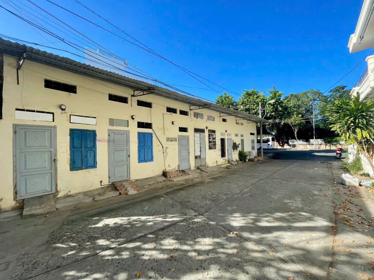 BÁN LÔ GÓC NGUYỄN THỊ ĐỊNH & PHAN NHƯ CẨN (LÊ HỒNG PHONG - NAM NHA TRANG) - 75,5M2
