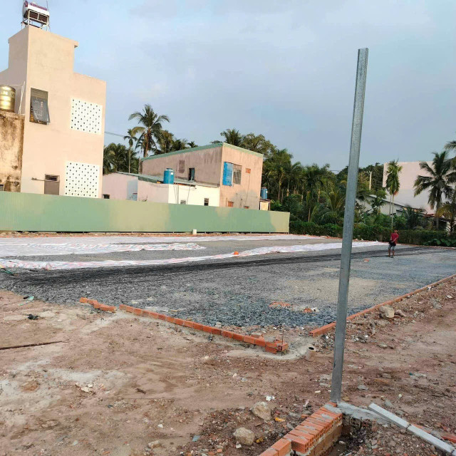 Bán đất mặt tiền kinh doanh luôn