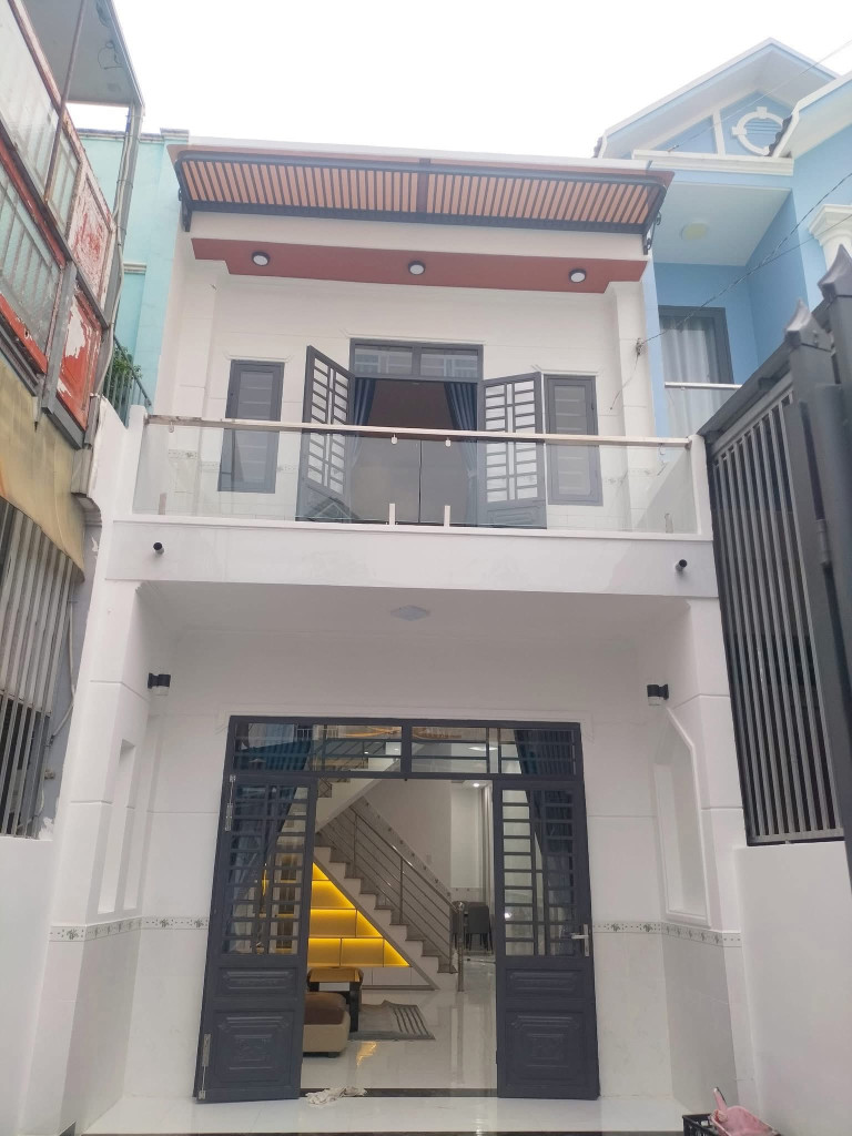Nhà trệt lầu còn mới khu phố Phú Hoà 8-phường Phú Lợi-TP.HCM nhánh hẻm 385 Lê Hồng Phong,đường oto giá êm