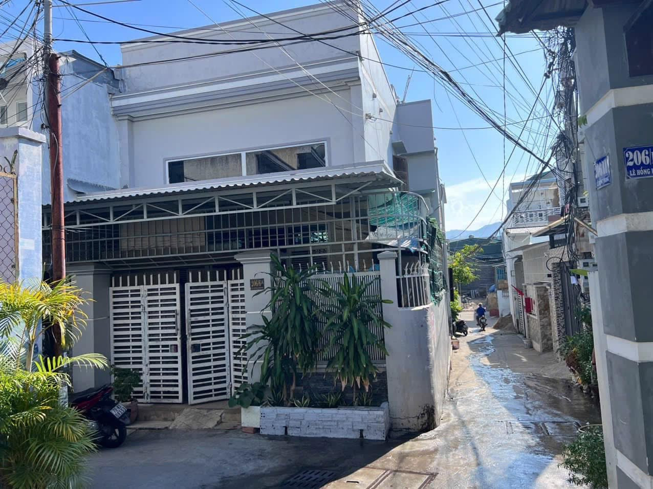 Bán căn góc hẻm ô tô lê hồng phong, phước hải, nha trang