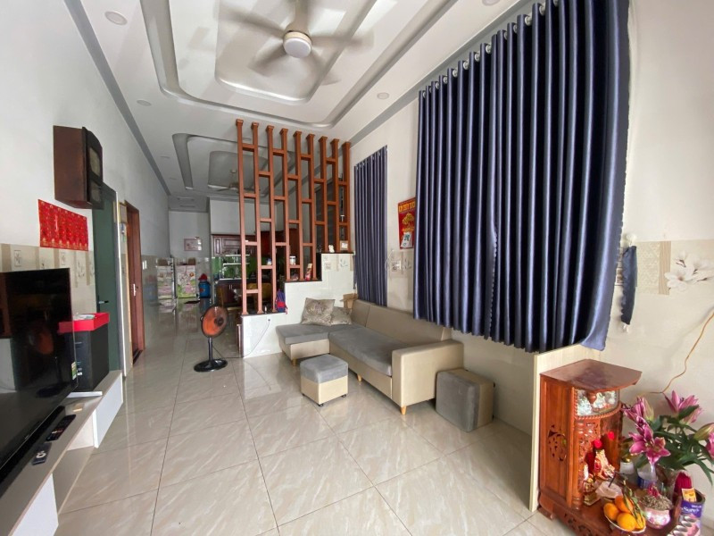Bán nhà ĐẸP 3 Tầng 224m2 Dĩ An,đường xe hơi,Sổ Riêng,NHÀ HIẾM GẶP