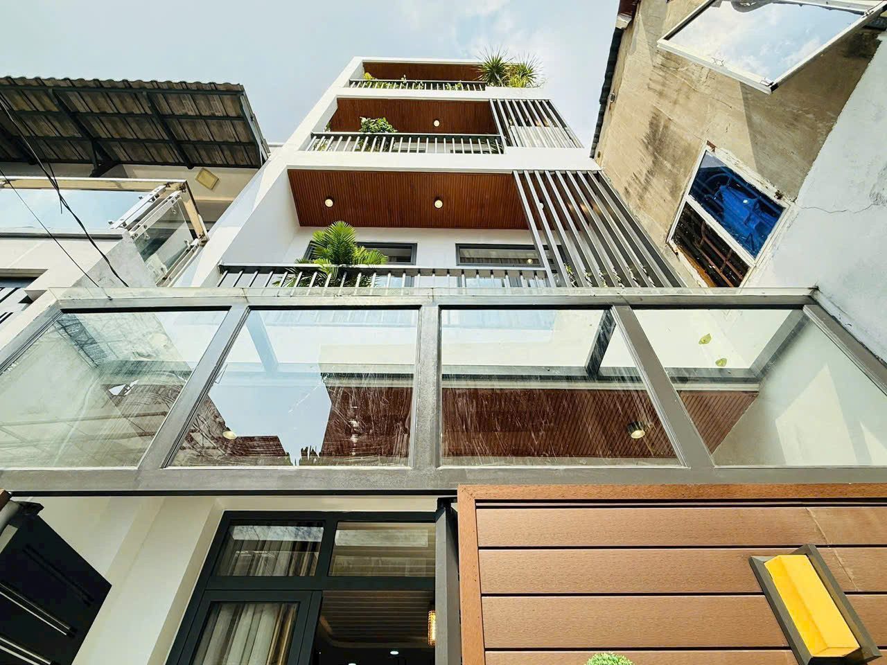 Bán gấp nhà 52m2 xây 3 lầu Lê Lai, sát BV 175. Giá 5 tỷ 050. Khu nhu cầu thuê cao, lợi nhuận ổn