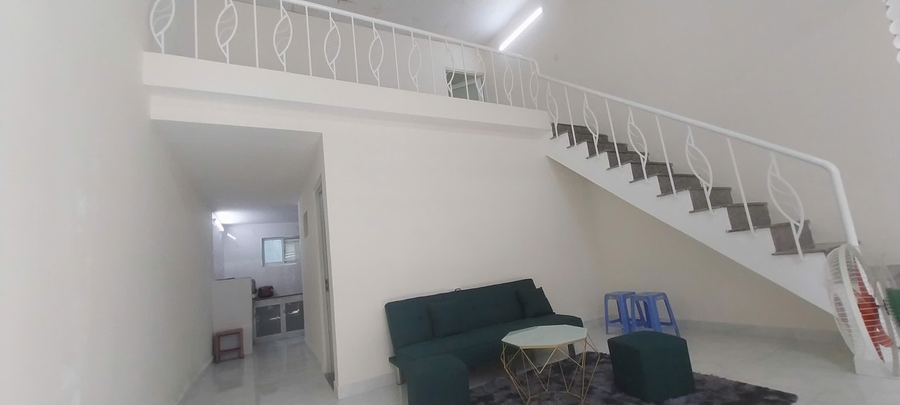 ► Nhà gần MT Lê Lai, 65m2, ngang 5m, gác đúc cứng ngắc, sân rộng trước sau, rộng thoáng 2.x tỷ
