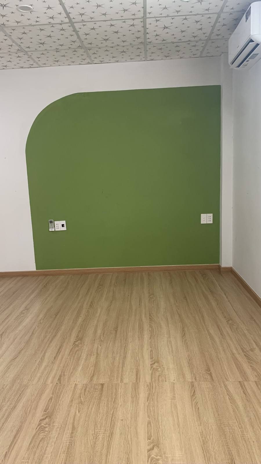 BÁN NHÀ 3,5 TẦNG KIỆT LÊ LAI GẦN LÊ LỢI QUANG TRUNG