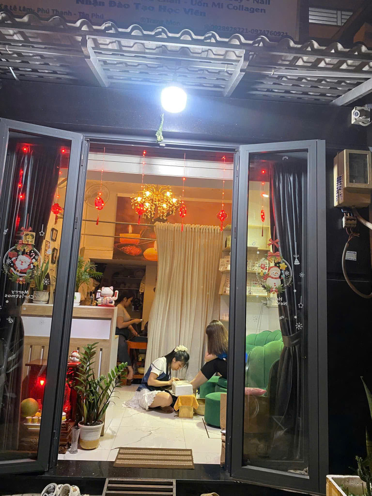 SANG NHƯỢNG SPA -NAil-MI -GỘI ĐẦU CÓ GÁC Ở LẠI số 8 Lê Lâm- Phú Thạnh- Tân Phú - TPHCM