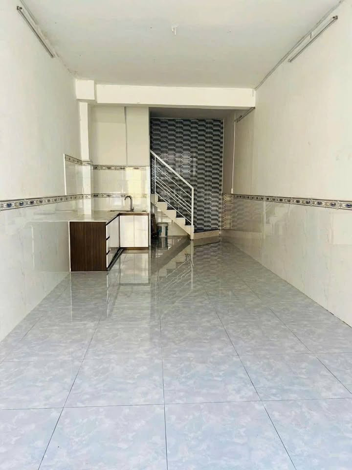bán nhà mặt tiền đường 73 lê liễu tân quý Tân Phú, giá 3.75t tl