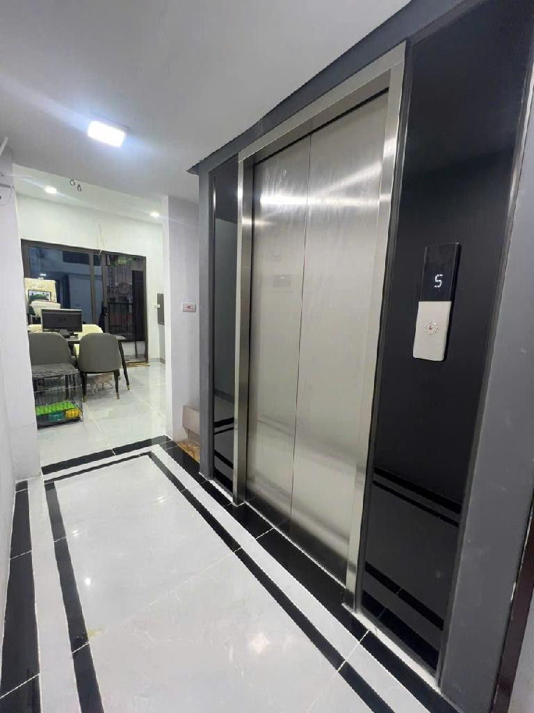 BÁN NHÀ PHỐ LÊ LỢI HÀ ĐÔNG DT 40M x 5 TẦNG THANG MÁY FULL NỘI THẤT GIÁ CHỈ HƠN 7 TỶ