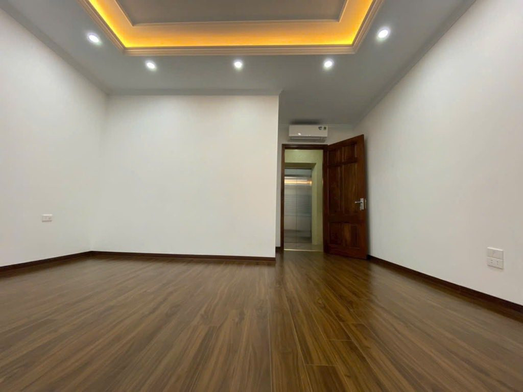 Bán Nhà 5 Tầng Thang Máy – Trung Tâm Lê Lợi, Nguyễn Trãi – nhỉnh 8 tỷ
