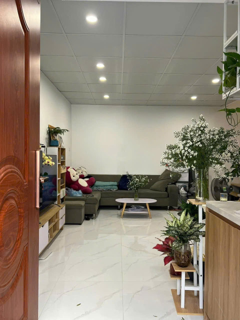BÁN NHÀ PHỐ LÊ LỢI - QUANG TRUNG - TRUNG TÂM PHỐ CỔ HÀ ĐÔNGDiện tích: 35m²  Nhà 2 tầng  2 phòng ngủ  Giá: 5.9 tỷ